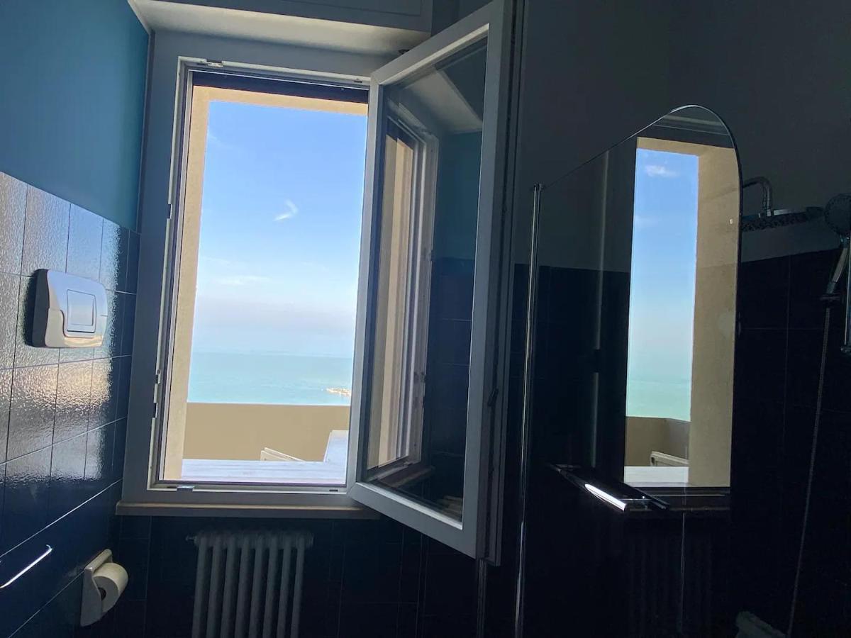 Appartamento Tramonto In Baia Pesaro Esterno foto