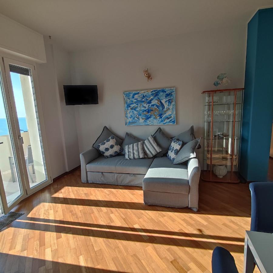 Appartamento Tramonto In Baia Pesaro Esterno foto