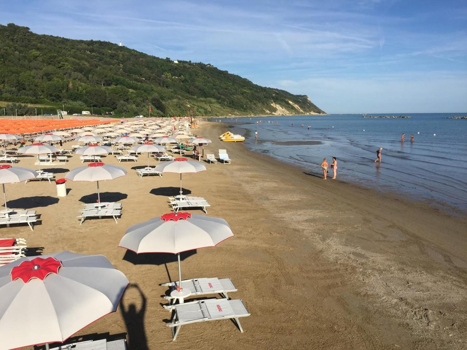 Appartamento Tramonto In Baia Pesaro Esterno foto